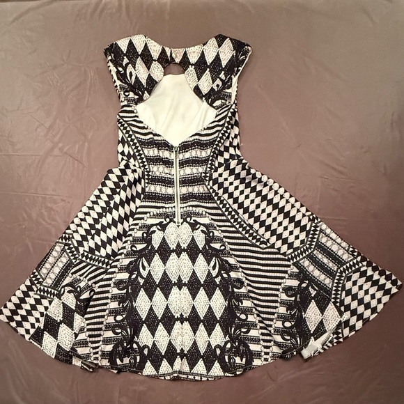 Vintage Y2K Black/White Sleeveless Fit and Flare Mini Dress Size 8/Medium $185 - Picture 3 of 12